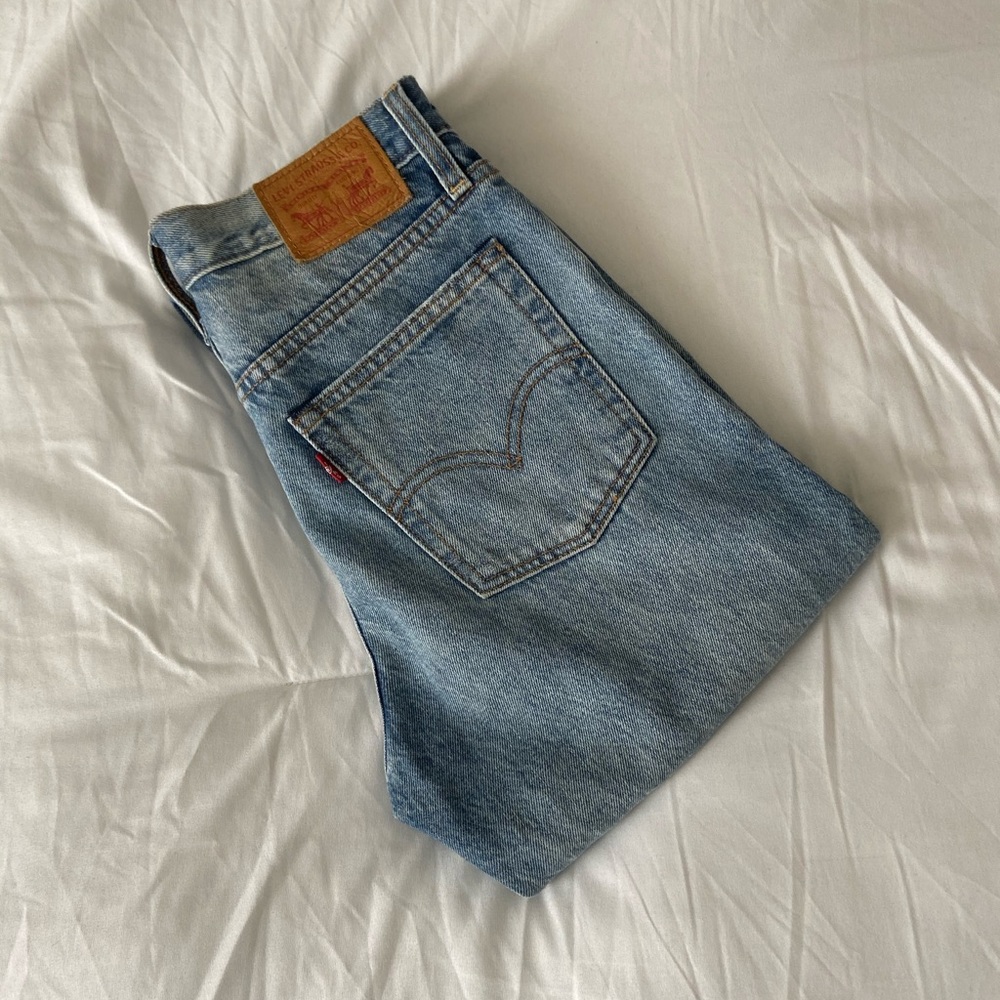 Levi mom jeans